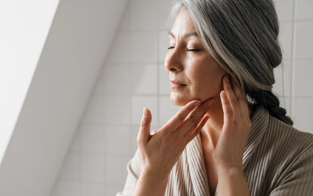 Yoga du visage : tonifier naturellement sa peau